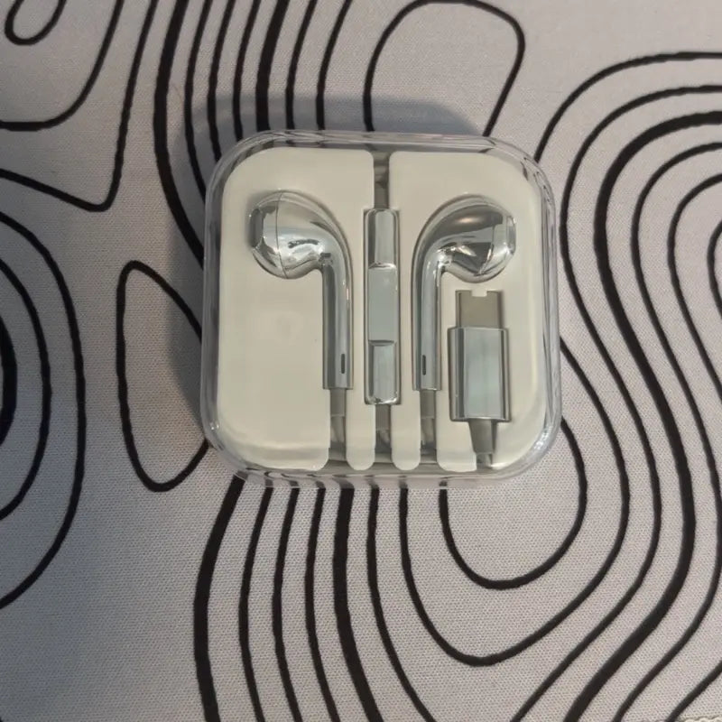 SILVERA Chrome Wired Earbuds - Wear Niche Be Niche